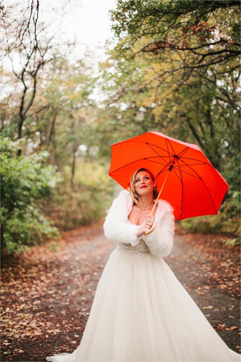 a vintage bridal session with red accents in Grapevine, TX _ by North Texas Wedding Photographer Rachel Meagan Photography _ 06