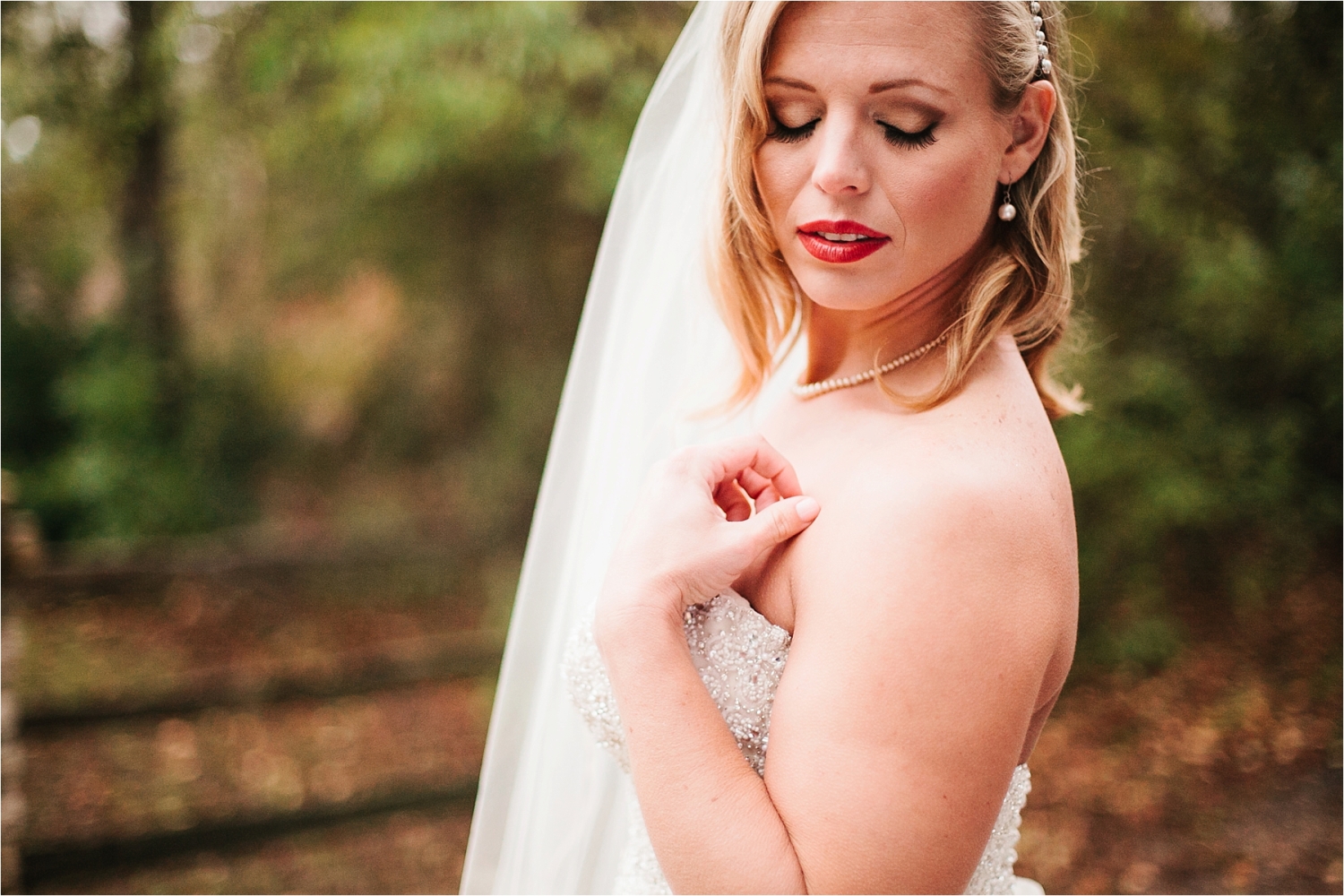 a vintage bridal session with red accents in Grapevine, TX _ by North Texas Wedding Photographer Rachel Meagan Photography _ 15