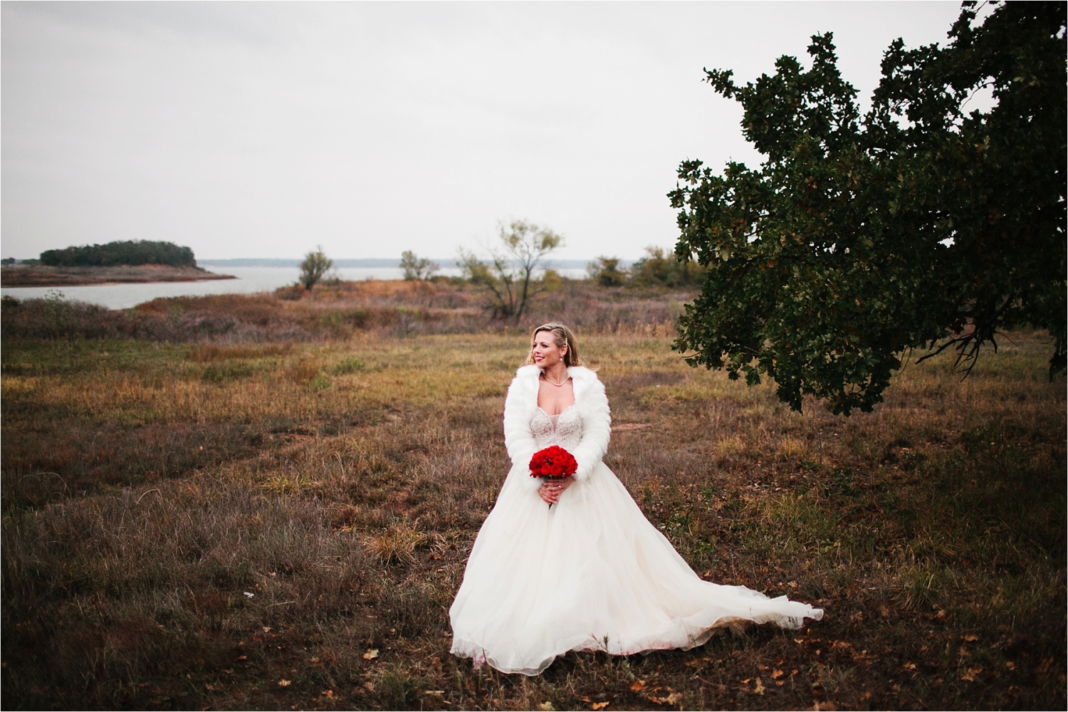 a vintage bridal session with red accents in Grapevine, TX _ by North Texas Wedding Photographer Rachel Meagan Photography _ 23