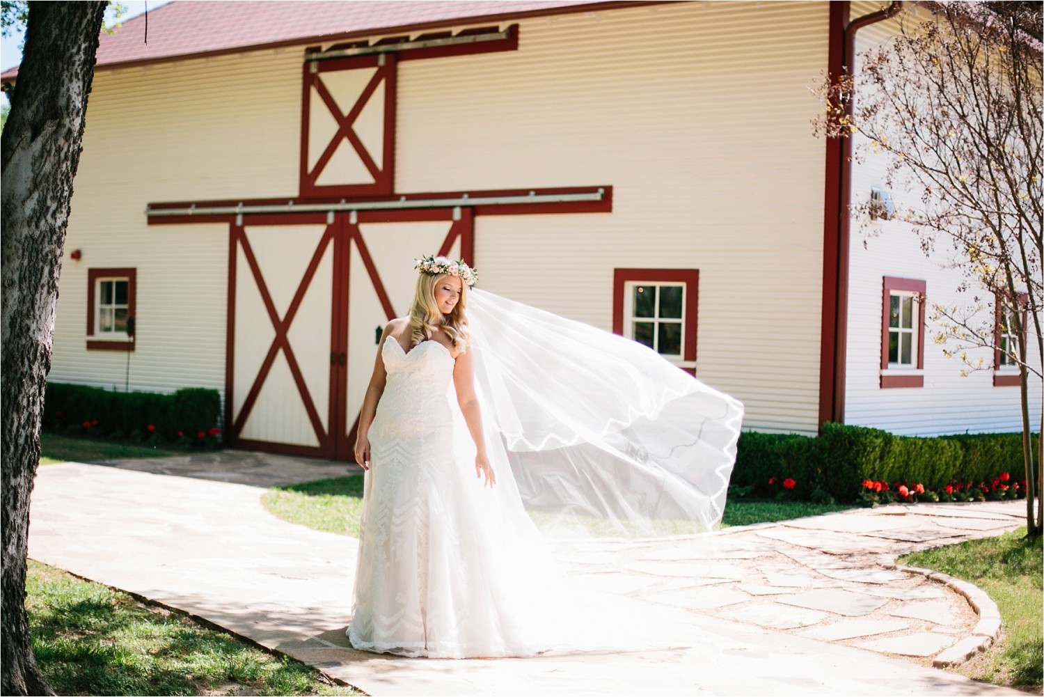 Bridal Session at Howell Family Farms in Arlington, TX _ Images by North Texas Wedding Photographer Rachel Meagan Photography _ 10