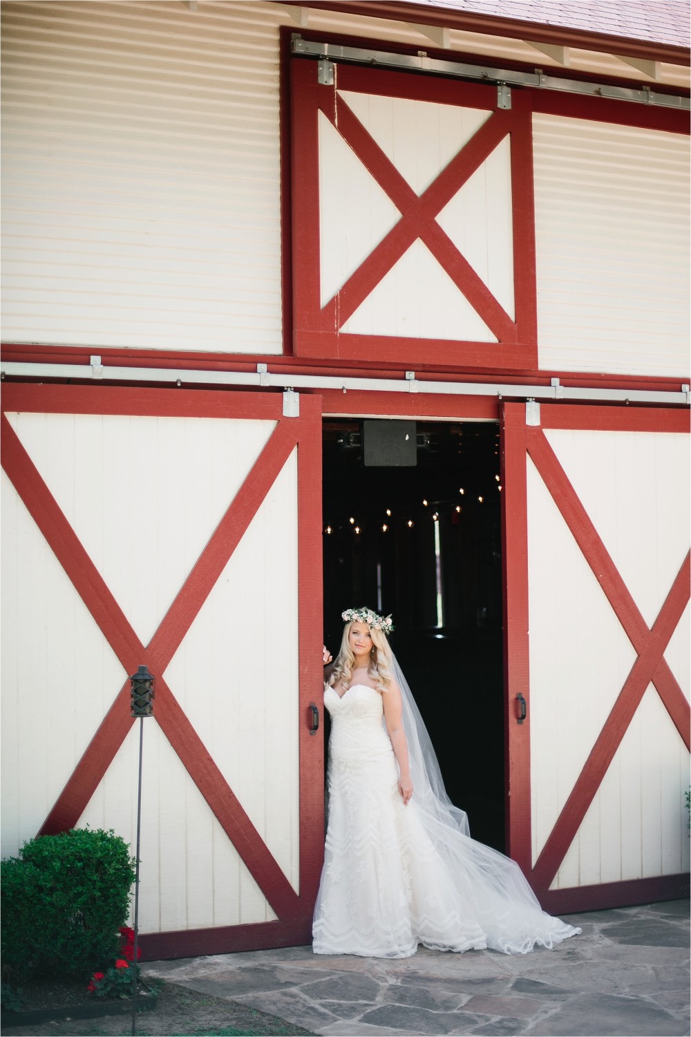 Bridal Session at Howell Family Farms in Arlington, TX _ Images by North Texas Wedding Photographer Rachel Meagan Photography _ 12