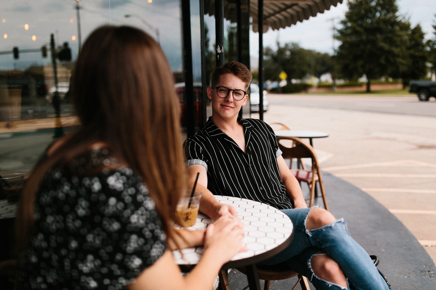 Annie + Max | cozy coffee shop, dowtown Fort Smith, Hawksbill Crag stylish engagement session in the Ozark National Forest by Destination Wedding Photographer Rachel Meagan Photography | 011