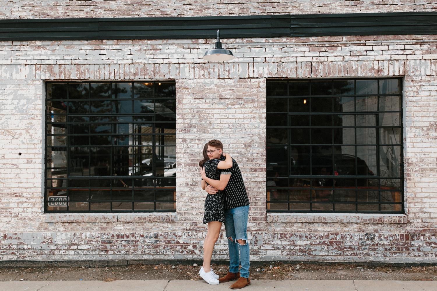 Annie + Max | cozy coffee shop, dowtown Fort Smith, Hawksbill Crag stylish engagement session in the Ozark National Forest by Destination Wedding Photographer Rachel Meagan Photography | 022