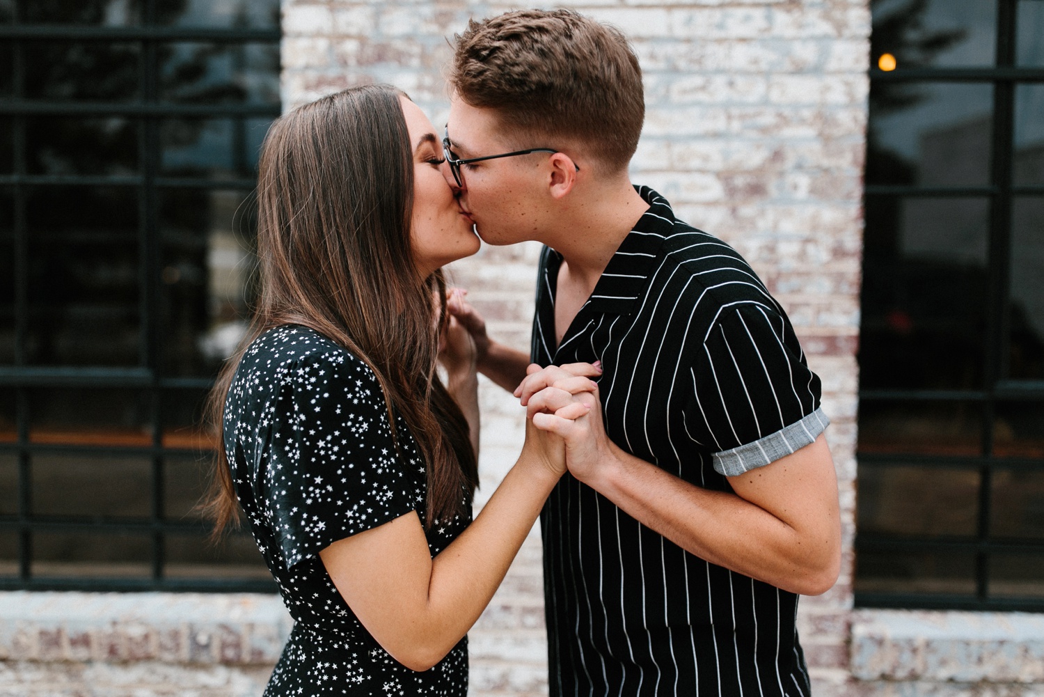 Annie + Max | cozy coffee shop, dowtown Fort Smith, Hawksbill Crag stylish engagement session in the Ozark National Forest by Destination Wedding Photographer Rachel Meagan Photography | 032