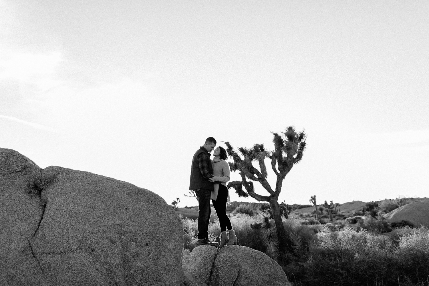 Jaclyn + Tyler | a stylish, adventurous palm springs and joshua tree engagement session by destination wedding photographer Rachel Meagan Photography | 075