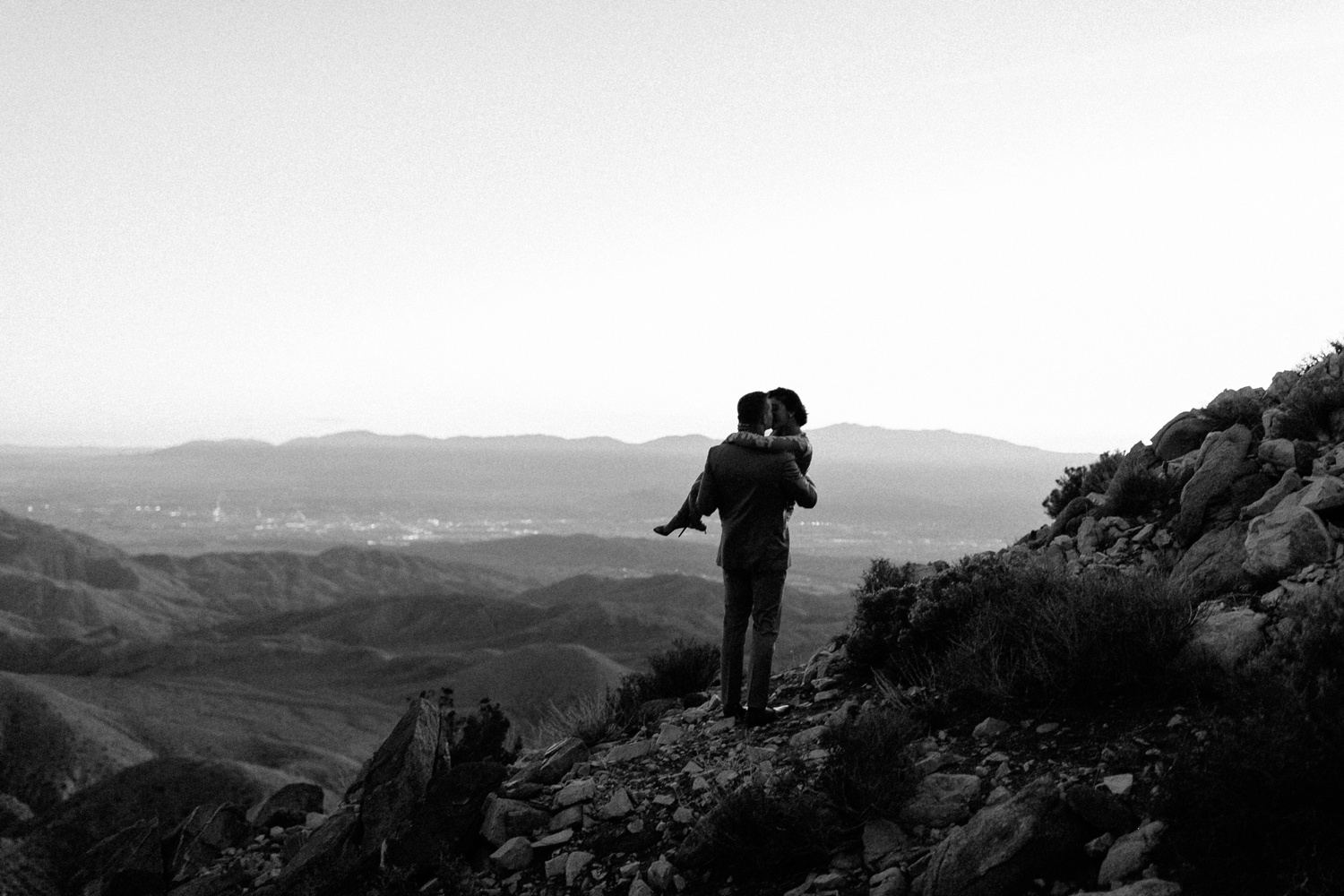 Jaclyn + Tyler | a stylish, adventurous palm springs and joshua tree engagement session by destination wedding photographer Rachel Meagan Photography | 131
